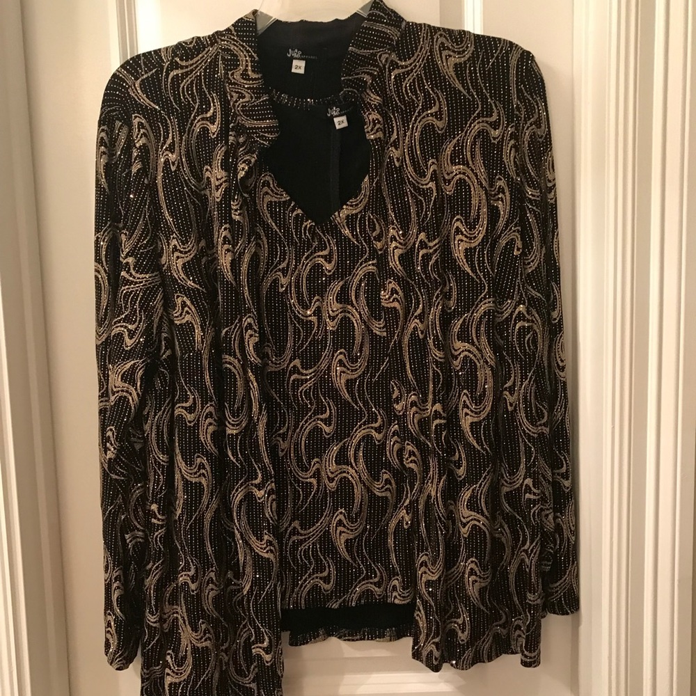 2 piece cocktail jacket & top/ black & gold